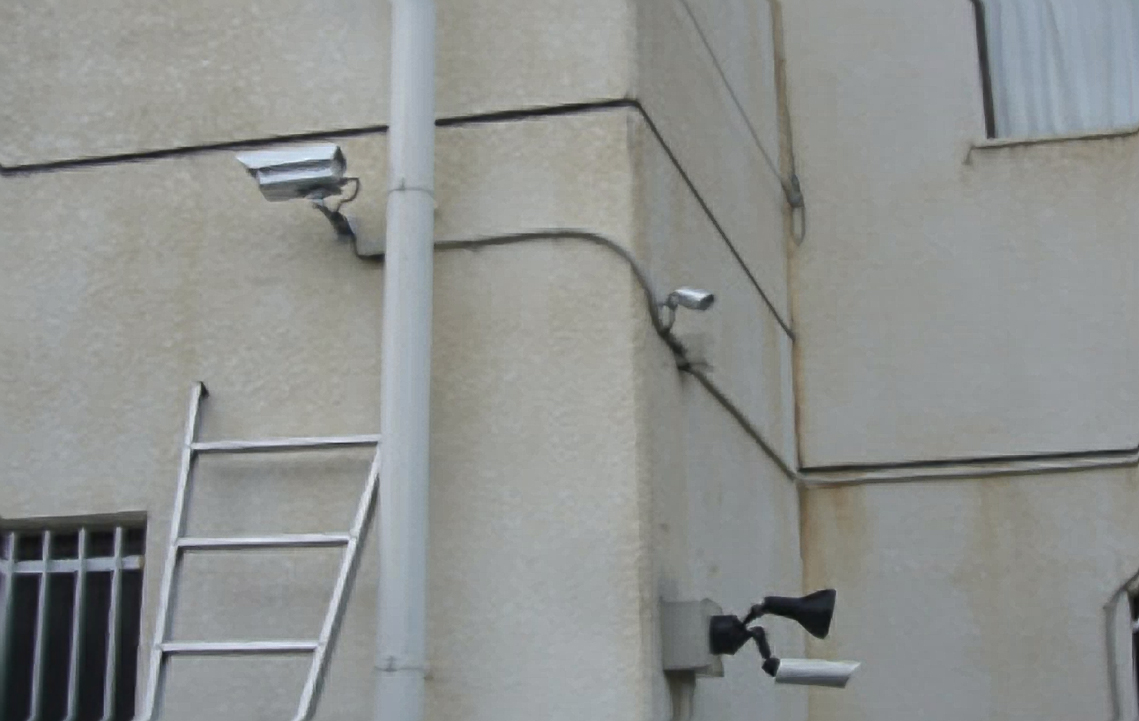 女子寮の赤外線センサー防犯カメラシステム設置事例「入居者が安心できる警備強化」